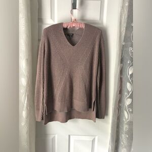 Eddie Bauer Women’s V-Neck Knit Sweater, Size small,  Side Slits oversized